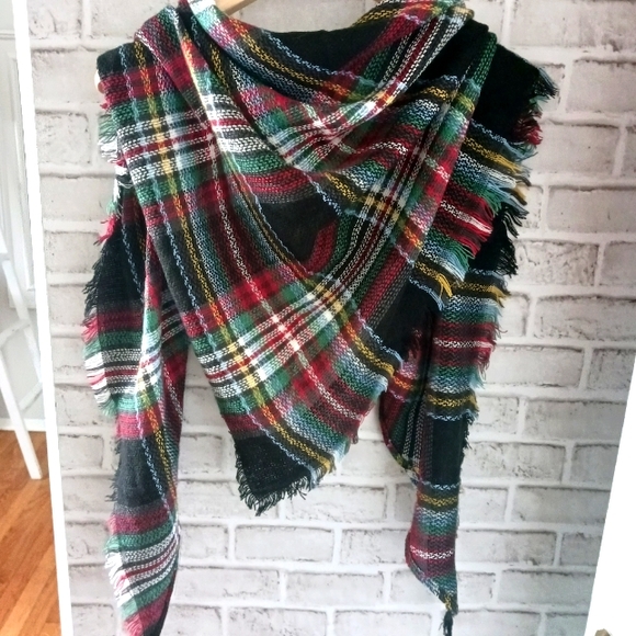 Wander Agio • Women's Woolen Yarn Plaid Stripe Triangle Shawl Scarf, NWOT - Picture 8 of 9